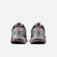 Nike Zoom Vomero 5 - Roxo escuro / Vinho acinzentado / Cinza / Cinza-pedra / Preto