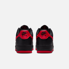 Nike Air Force 1 Low Bred - Preto / Vermelho