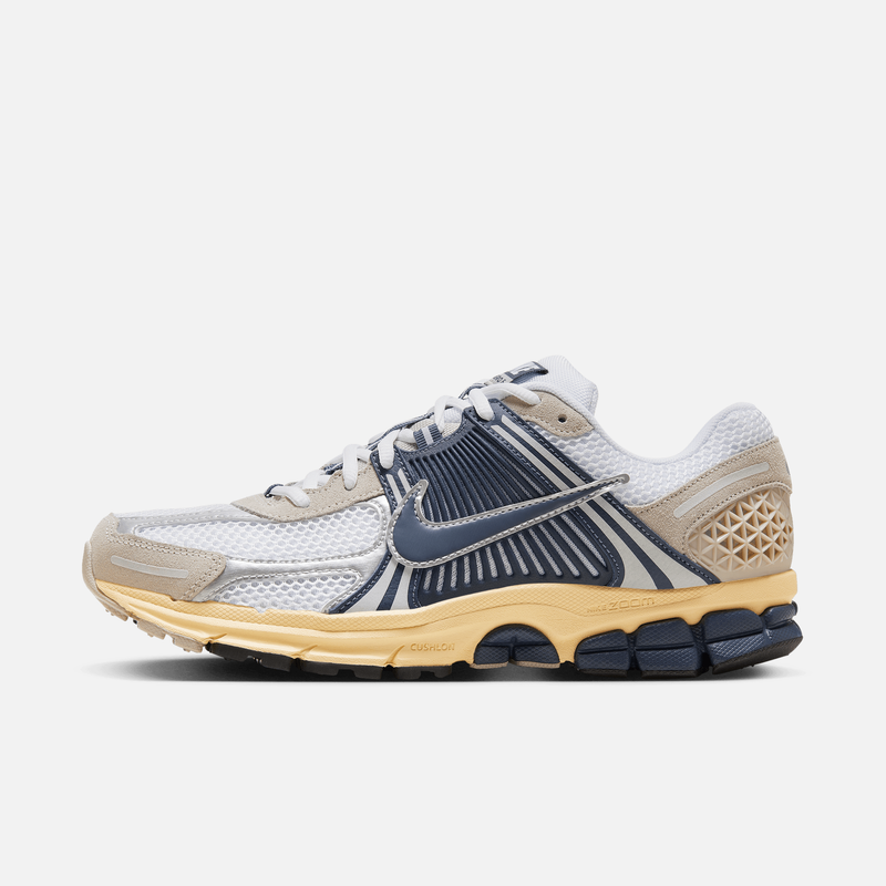 Nike Zoom Vomero 5 - Branco / Azul / Creme