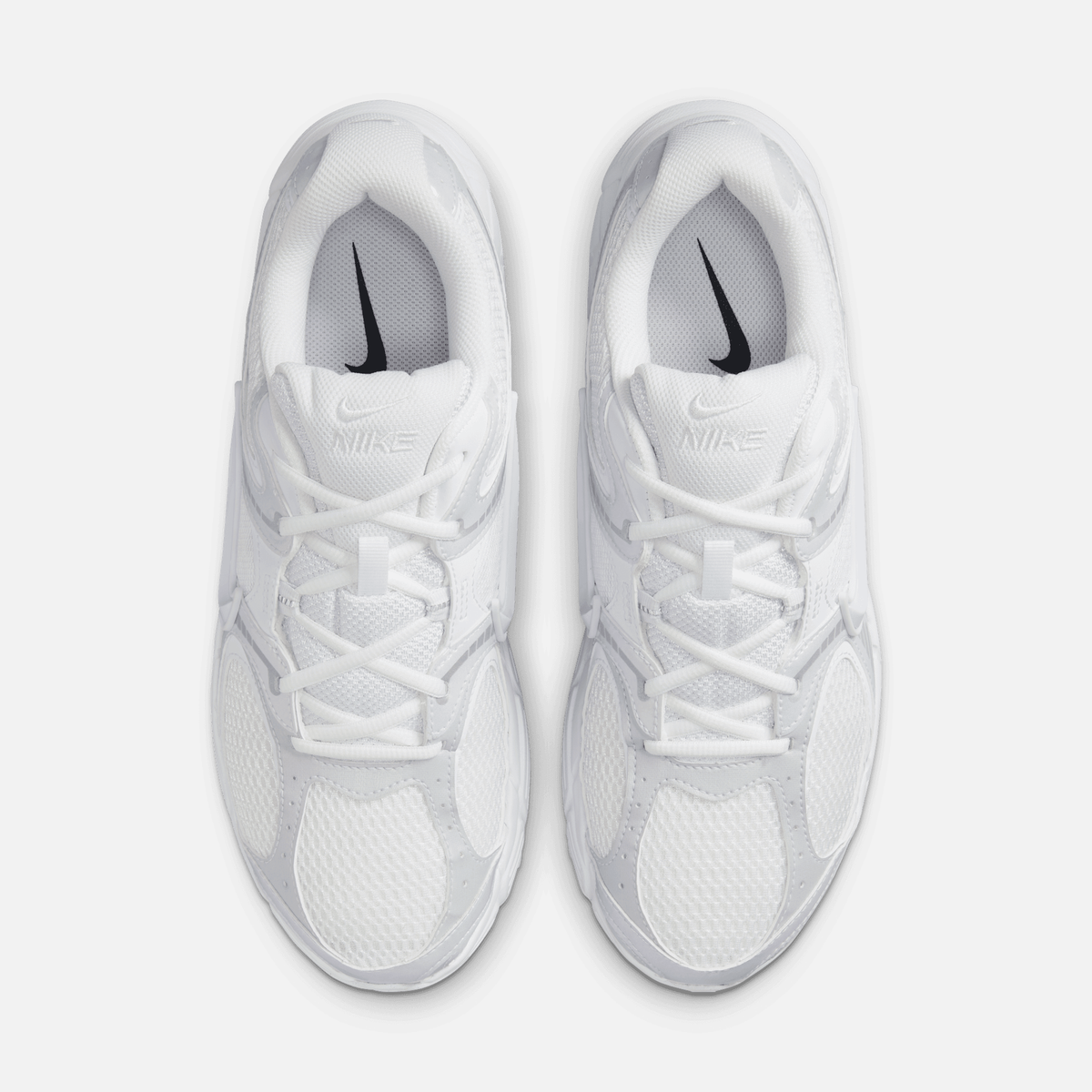 Nike V5 RNR - Branco / Preto / Prateado metálico