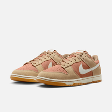 Nike Dunk Low - Bege-cânhamo / Terracota rosada / Caramelo-claro / Marfim-claro / Bege-rattan