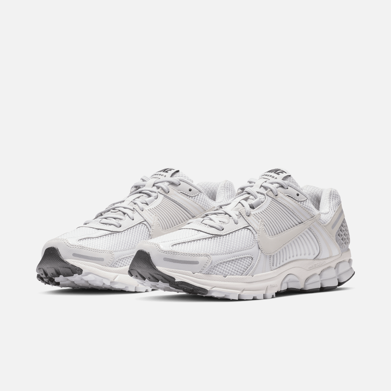 Nike Zoom Vomero 5 - Cinza / Preto / Branco-creme