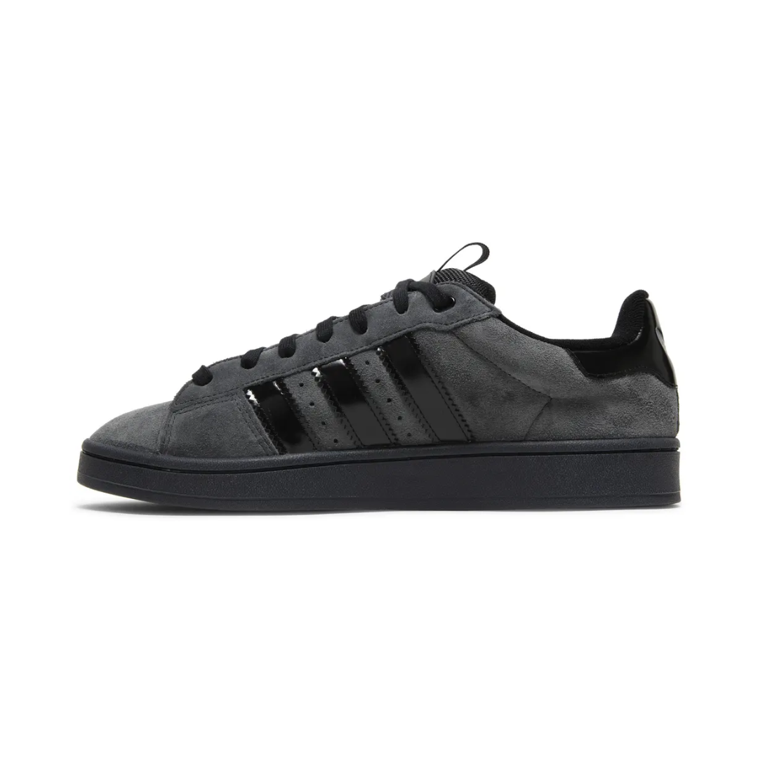 Campus 00s - "Carbon Black"