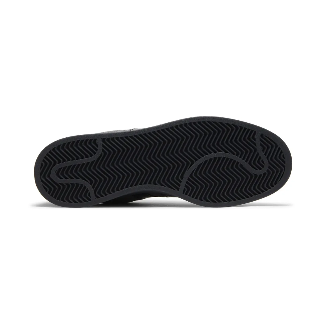 Campus 00s - "Carbon Black"
