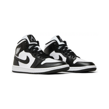 Air Jordan 1 Mid - "Panda"