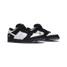 Jeff Staple x Dunk Low SB - "Panda Pigeon" (Special Box)