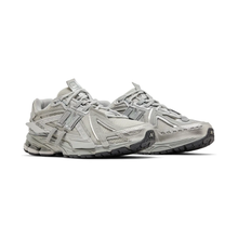 1906A - "Concrete Silver Metallic"