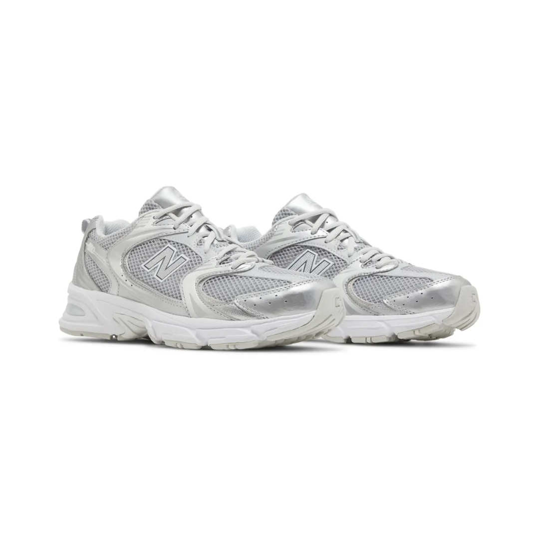 530 - "Silver Metallic Moonbeam"