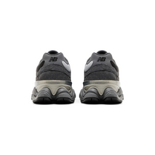 9060 - "Black Castlerock"