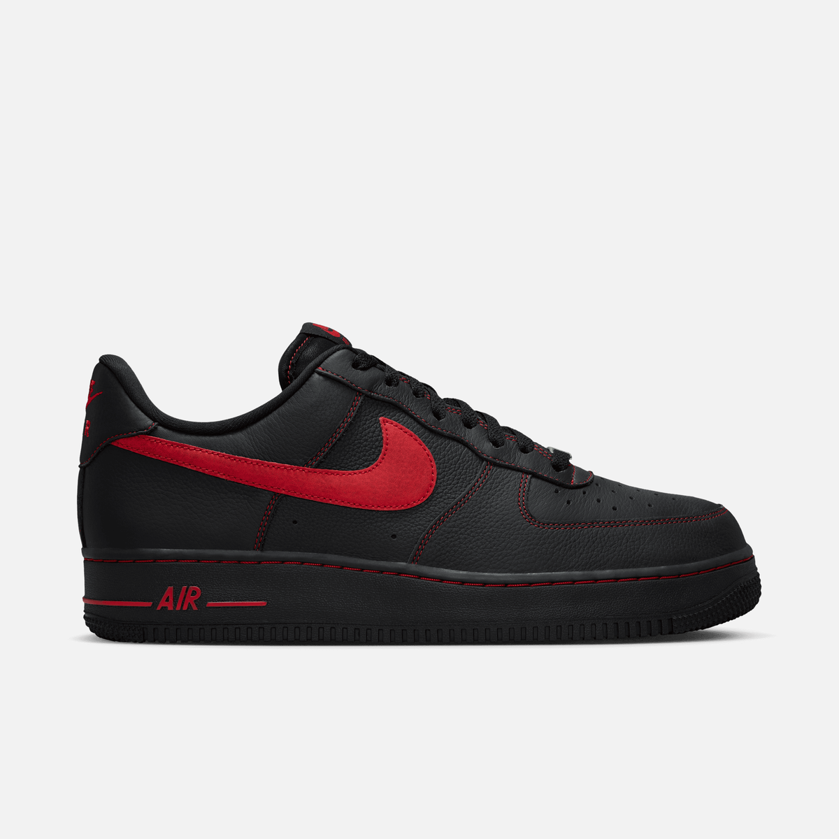 Nike Air Force 1 Low Bred - Preto / Vermelho