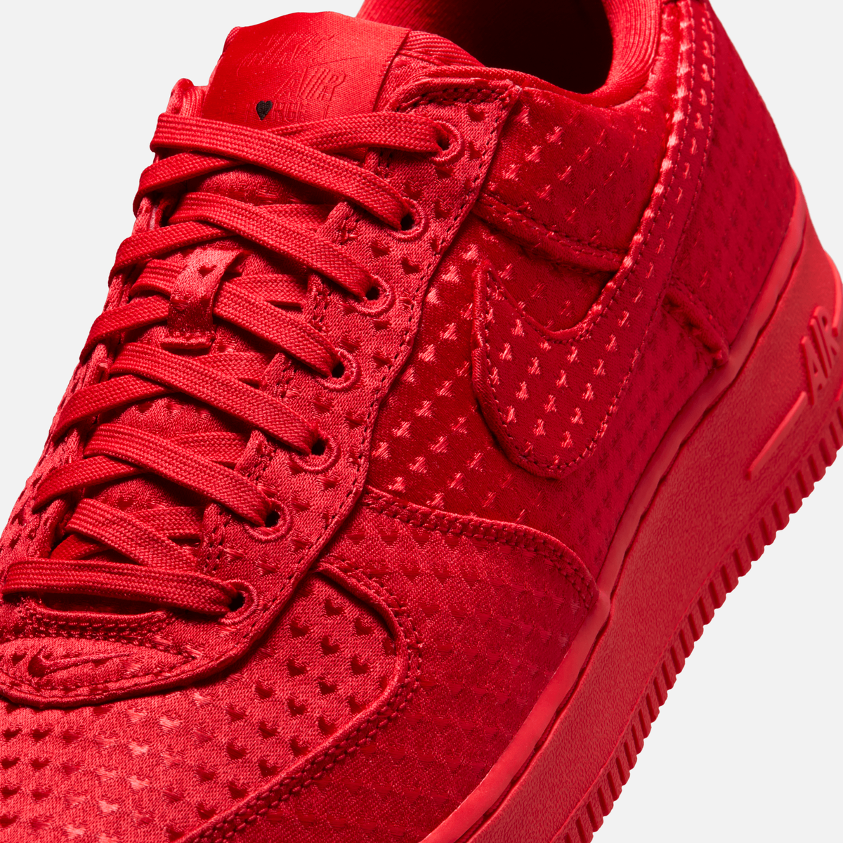 Nike Air Force 1 Low Retro - Vermelho / Preto