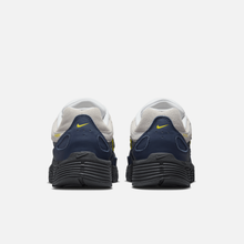Nike P-6000 Premium - Branco / Amarelo / Azul