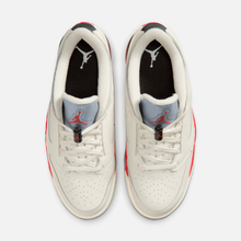 Air Jordan Sixty Plus Low - Branco-creme / Preto / Prateado refletivo / Vermelho