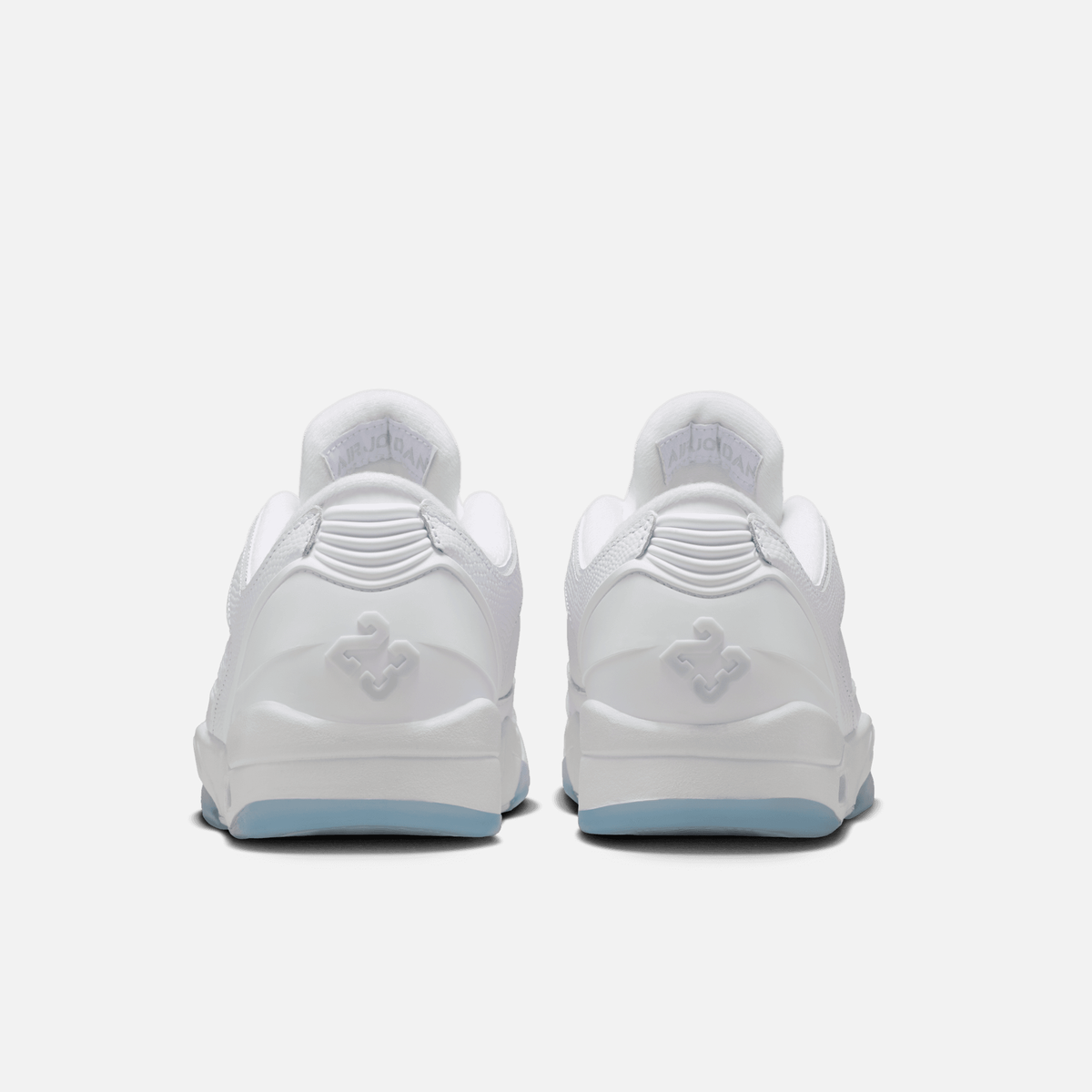 Air Jordan Sixty Plus Low - Branco / Preto / Cinza-platinado
