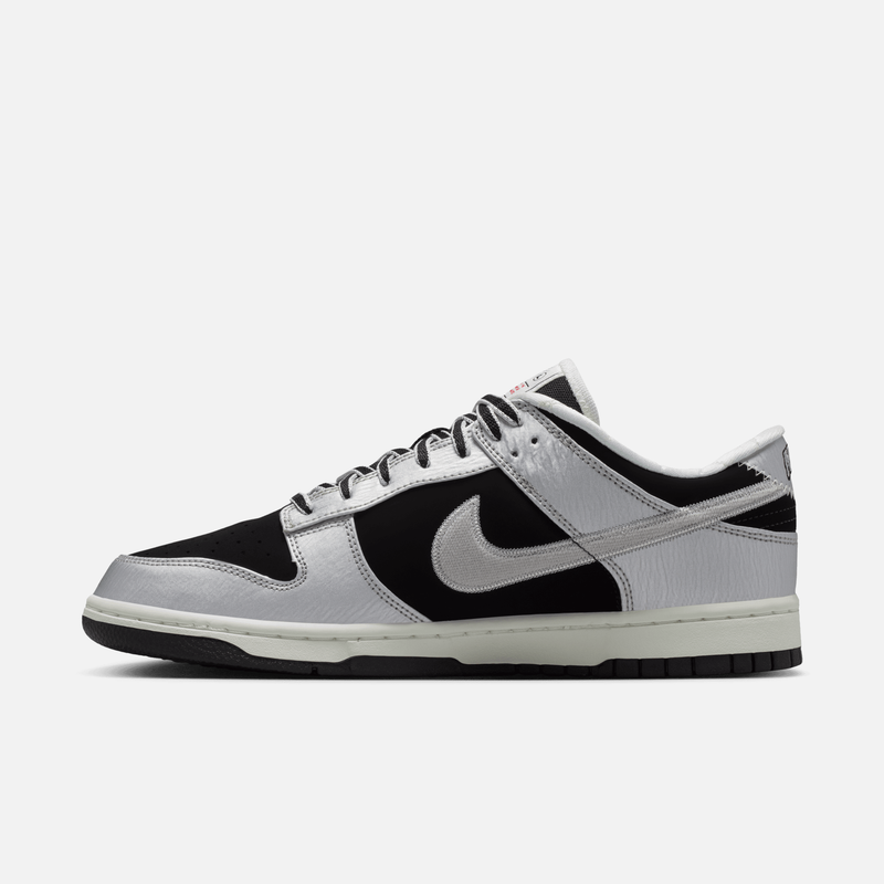 Nike Dunk Low - Prateado metálico / Preto / Branco-creme