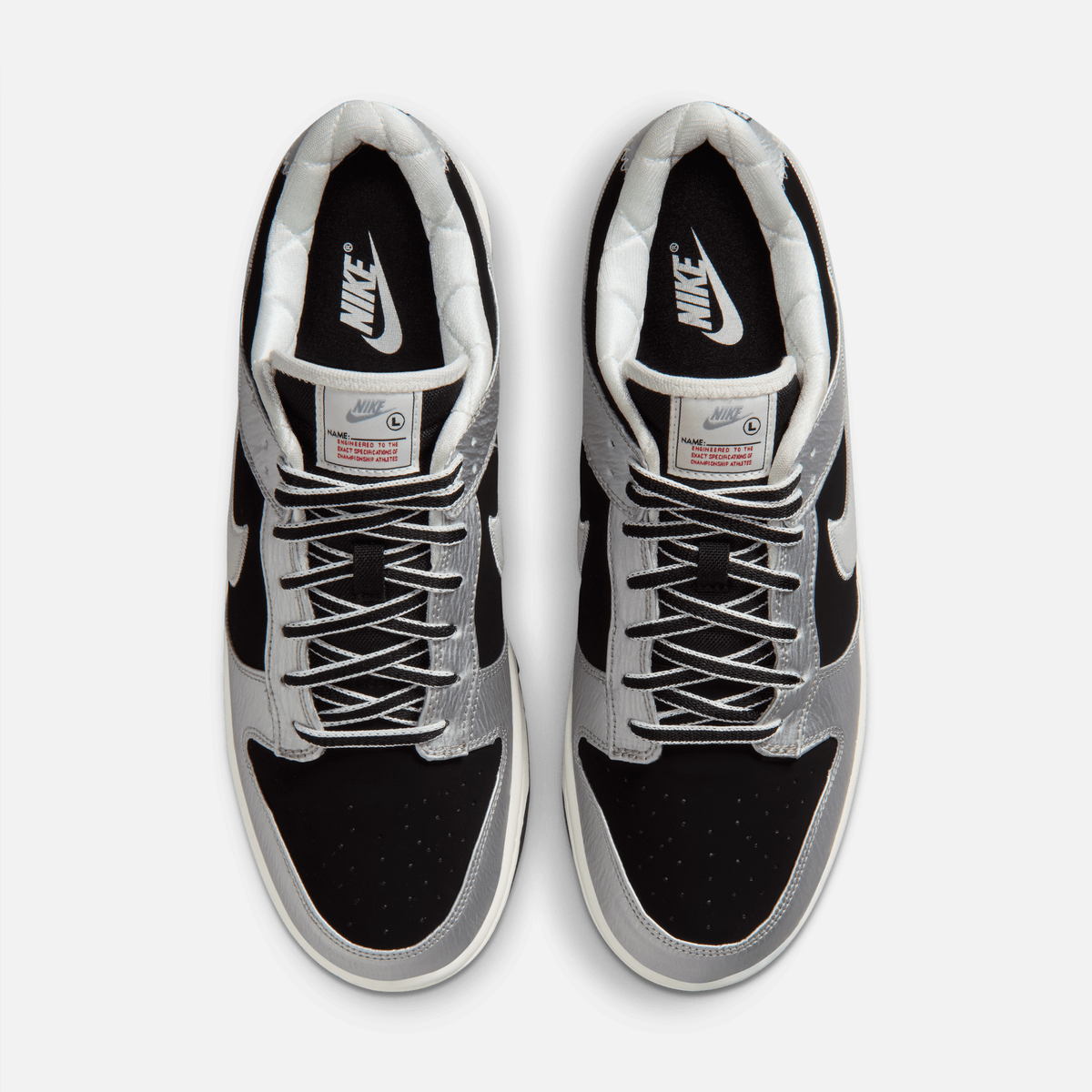 Nike Dunk Low - Prateado metálico / Preto / Branco-creme