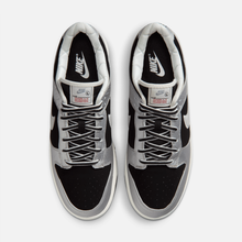 Nike Dunk Low - Prateado metálico / Preto / Branco-creme