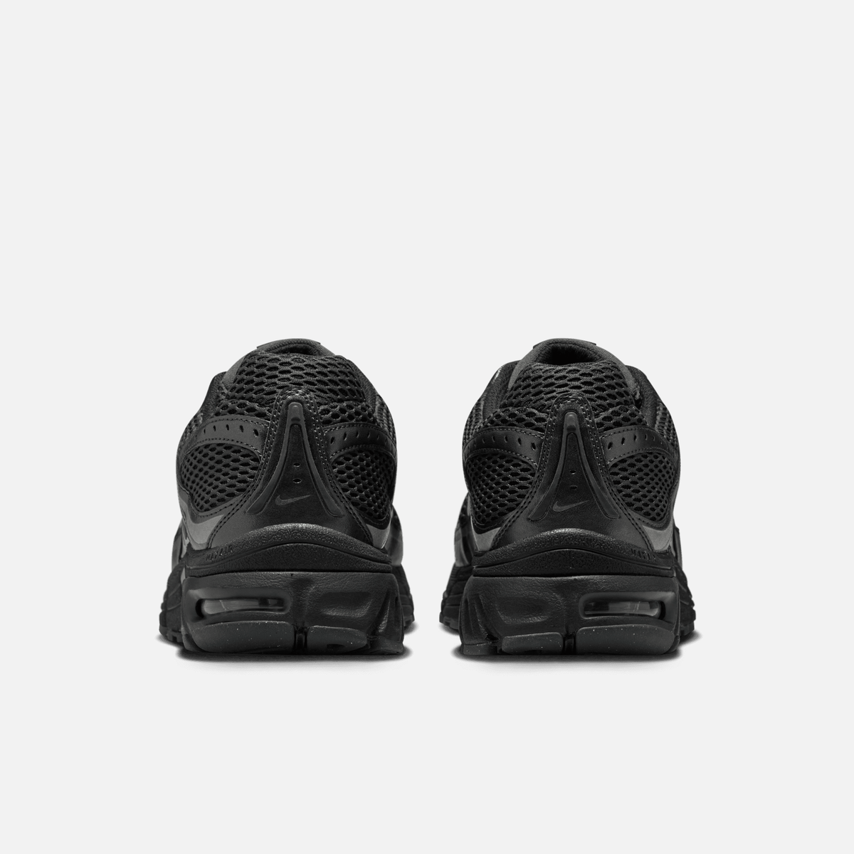 Nike Air Max Moto 2K - Preto / Cinza metálico / Cinza escuro