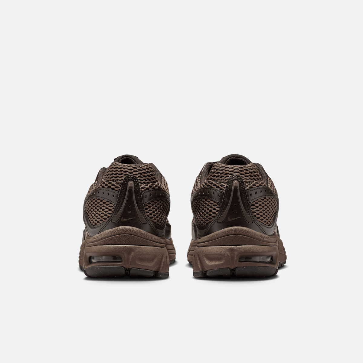 Nike Air Max Moto 2K Velvet - Marrom / Marrom-acinzentado