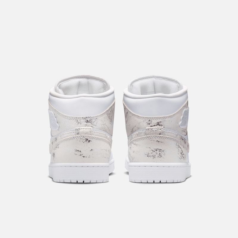 Air Jordan 1 Mid SE Distressed - Branco / Prateado