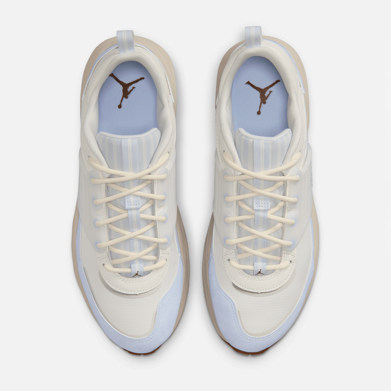 Air Jordan Trunner O/S - Branco-creme / Creme / Azul / Marrom-claro