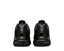 Tênis Nike Air Max Plus VII em preto — imagem 4