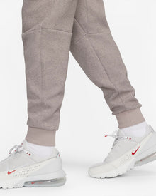 Calça Tottenham Hotspur Tech Fleece - Marrom-acinzentado