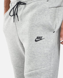 Calça Nike Tech Fleece - Cinza e Preto