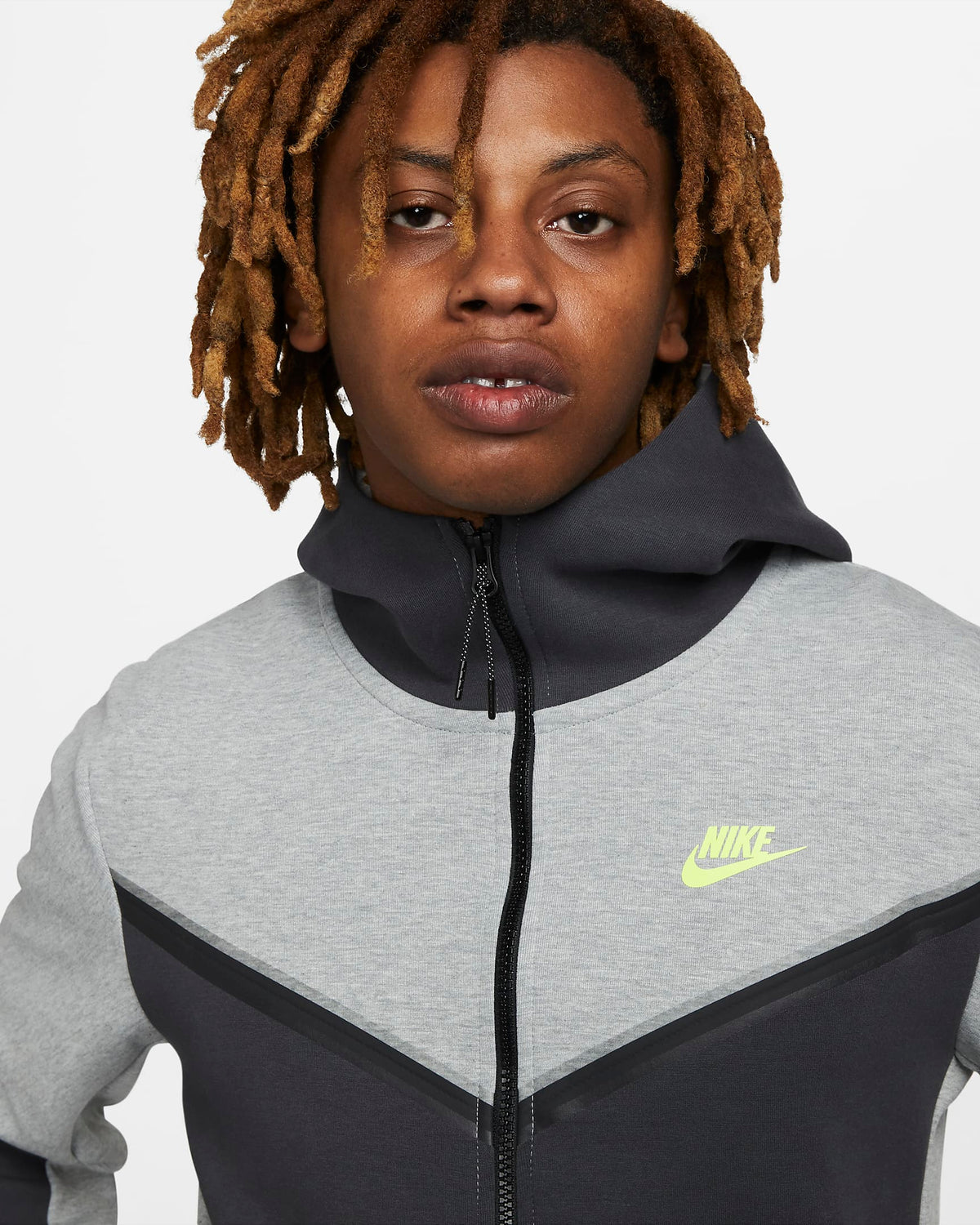 Jaqueta com capuz Nike Tech Fleece - Cinza e Verde