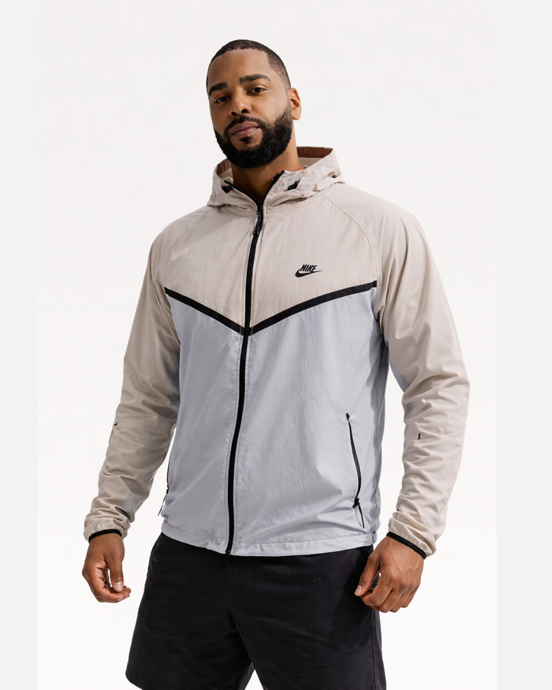 Jaqueta Nike Tech Windrunner - Bege e Cinza