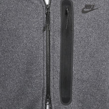 Jaqueta Nike Sportswear Tech Fleece - Cinza e Preto