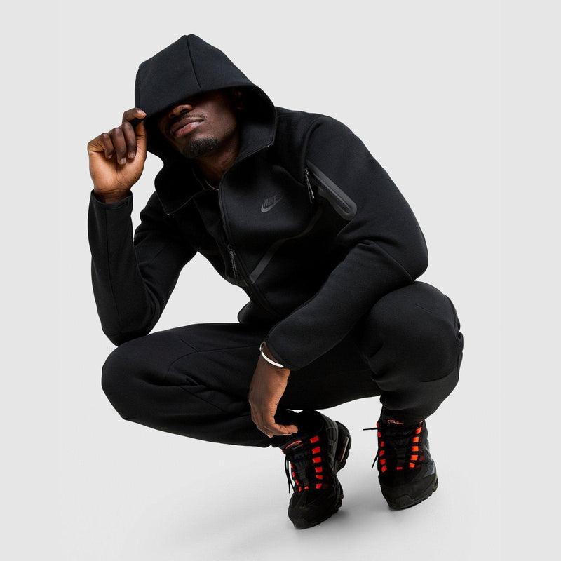 Nike Tech Fleece - Full-Zip Hoodie