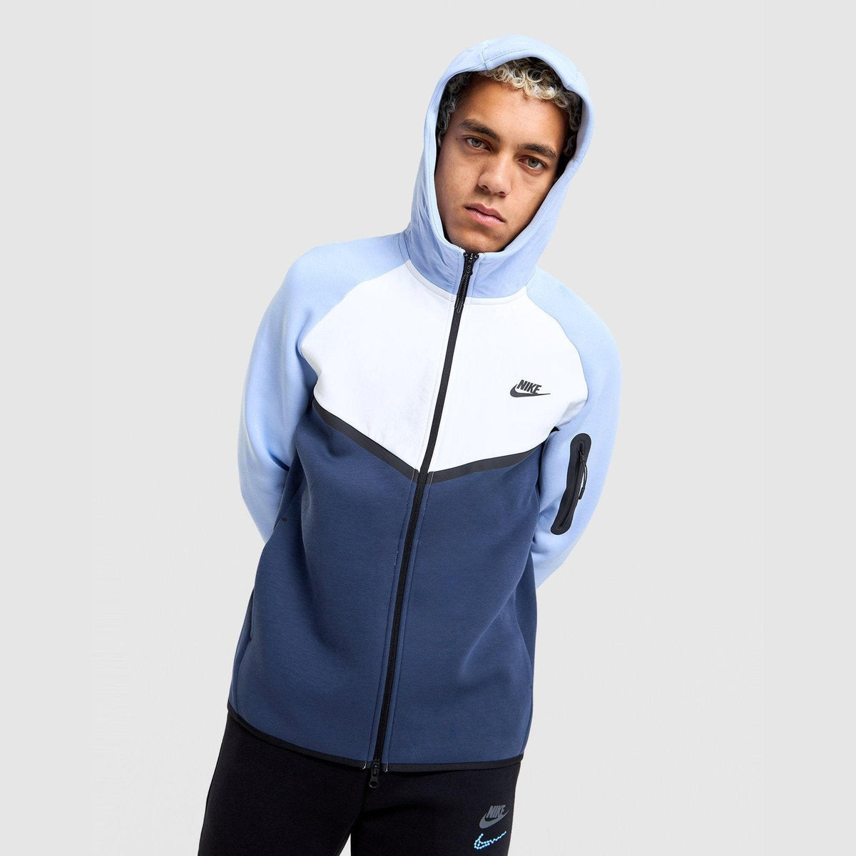 Nike Tech Fleece - Full-Zip Hoodie
