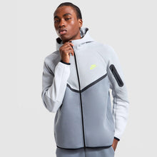 Nike Tech Fleece - Full-Zip Hoodie