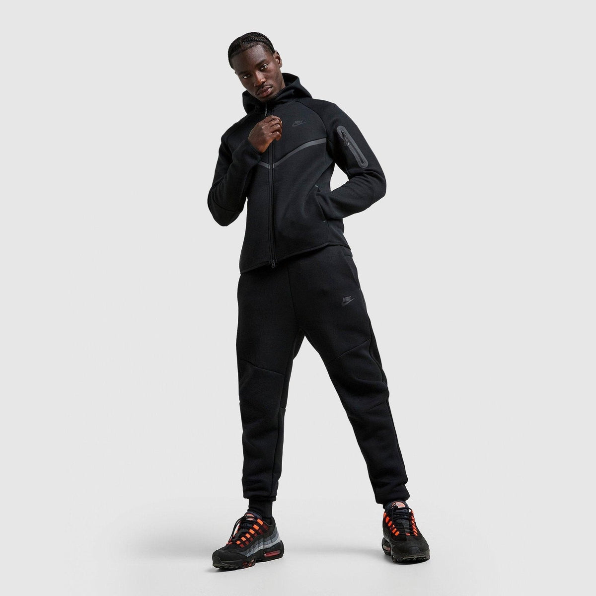 Nike Tech Fleece - Full-Zip Hoodie