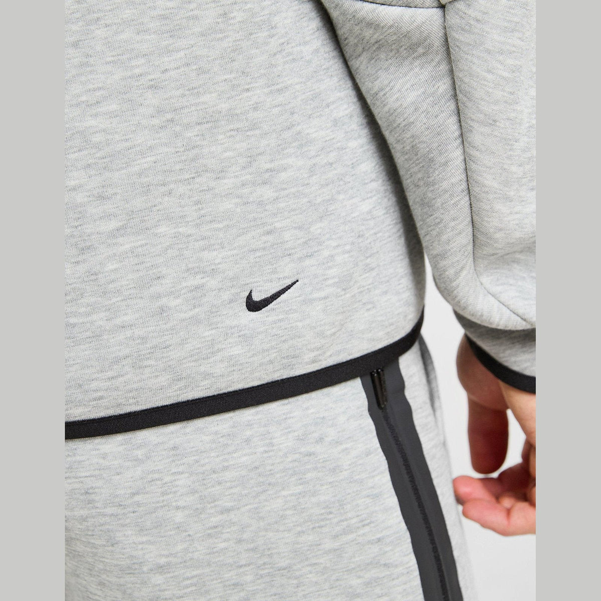 Nike Tech Fleece - Full-Zip Hoodie